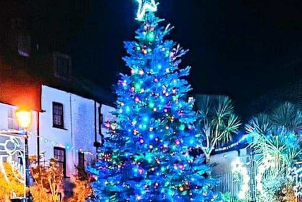 Bijou Coastal Apartment In Polperro With Hot Tub Onsite Parking Downhill Walk To Village Exterior foto