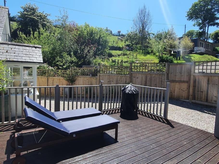 Bijou Coastal Apartment In Polperro With Hot Tub Onsite Parking Downhill Walk To Village Exterior foto